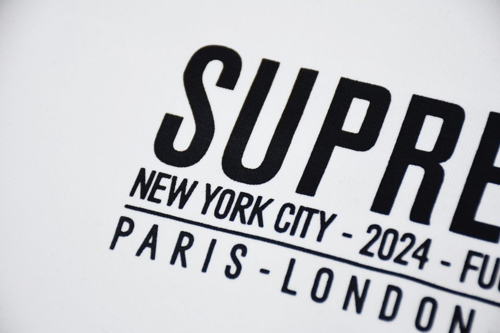 SUPREME スュプレム パリ Tシャツ ブラック ホワイト 全2色 - 画像 7