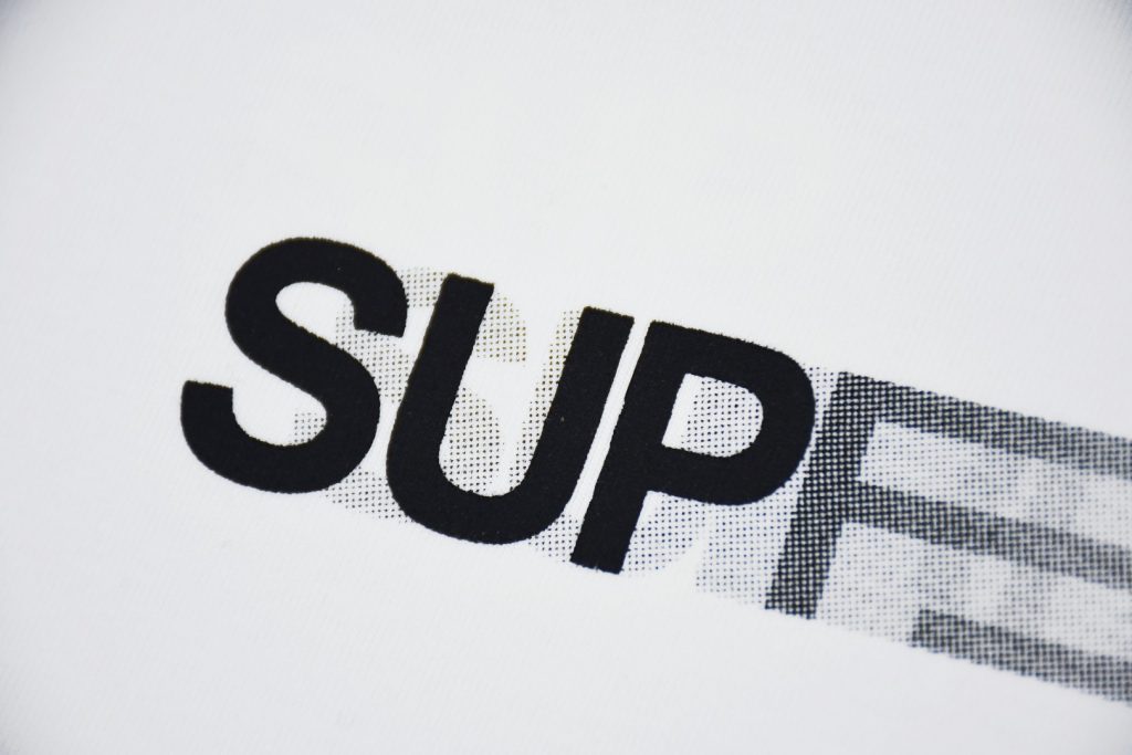 SUPREME スュプレム ロゴTシャツ 本革 通勤 通学 全2色 - 画像 7