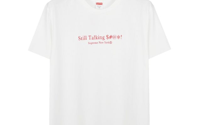 ブラックが映えるTシャツは日常で使いやすいか