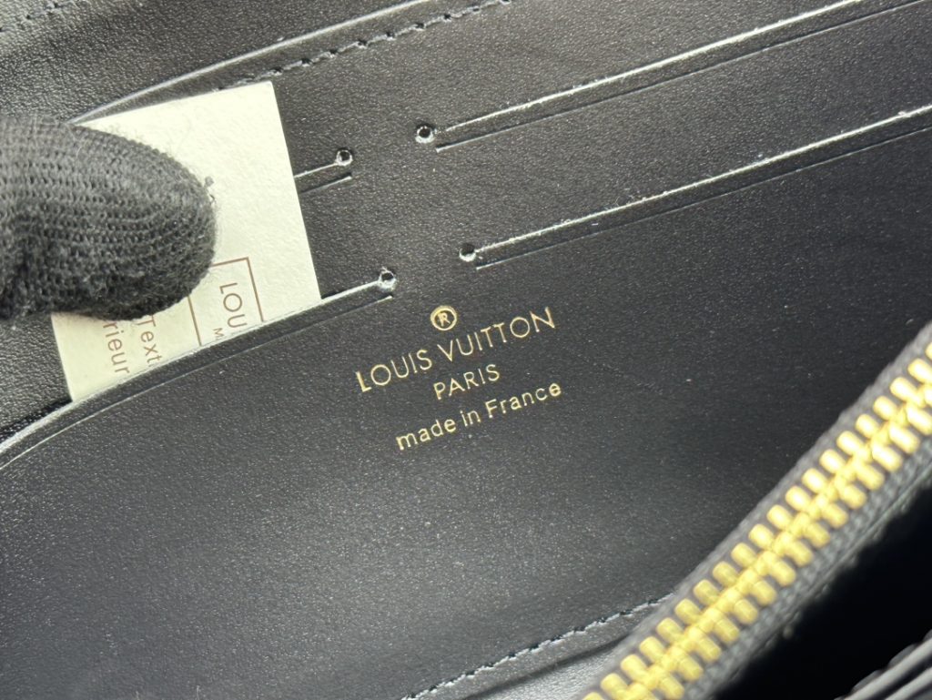 Louis Vuitton　ルイヴィトン　長財布　ジッピーウォレット　モノグラム　ノワール　ラウンドファスナー - 画像 4