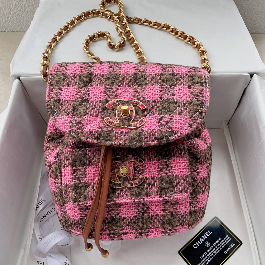 もこもこ愛らしい CHANELツイードリュック シャネル レディースバッグ バックパック ブラック ピンク 2色 - 画像 3