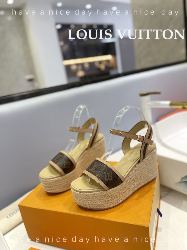 LouisVuitton ルイヴィトン レディース ウェッジソールサンダル 厚底サンダル スリッパ モノグラム 4色 - 画像 4