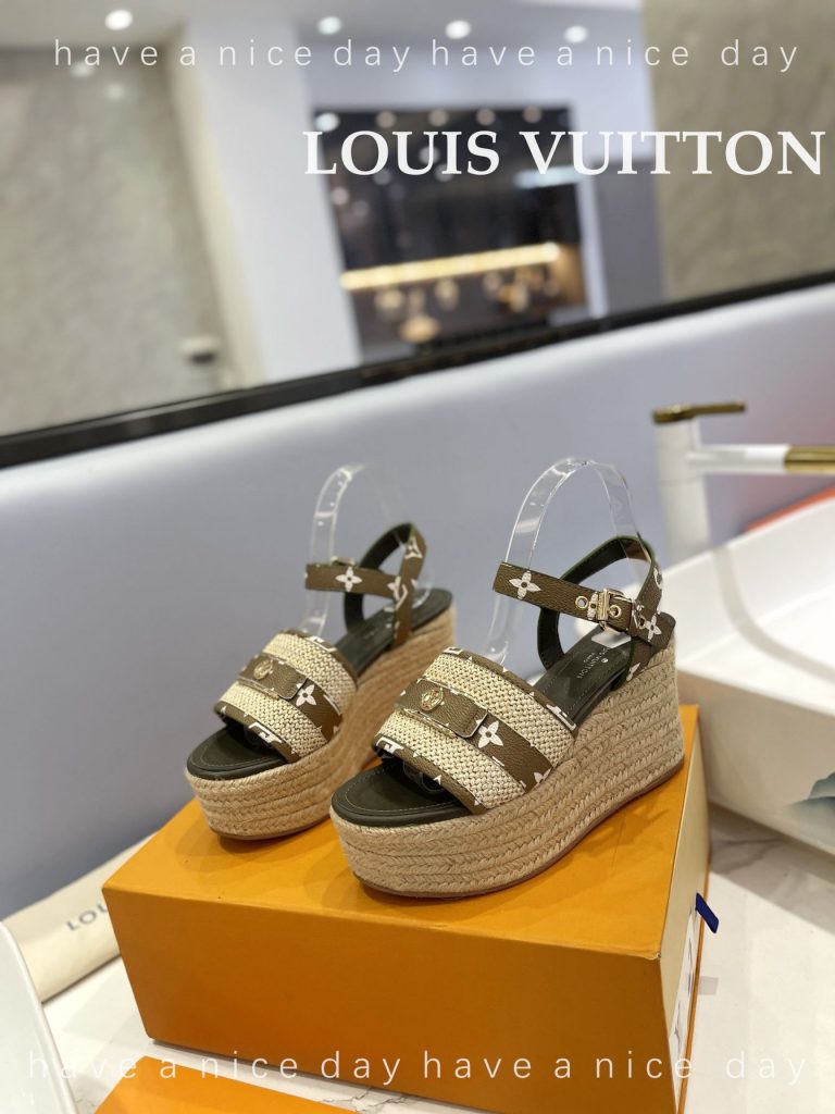 LouisVuitton　ルイヴィトン　レディース　ウェッジソールサンダル　　厚底サンダル　スリッパ　モノグラム　無地　5色 - 画像 2