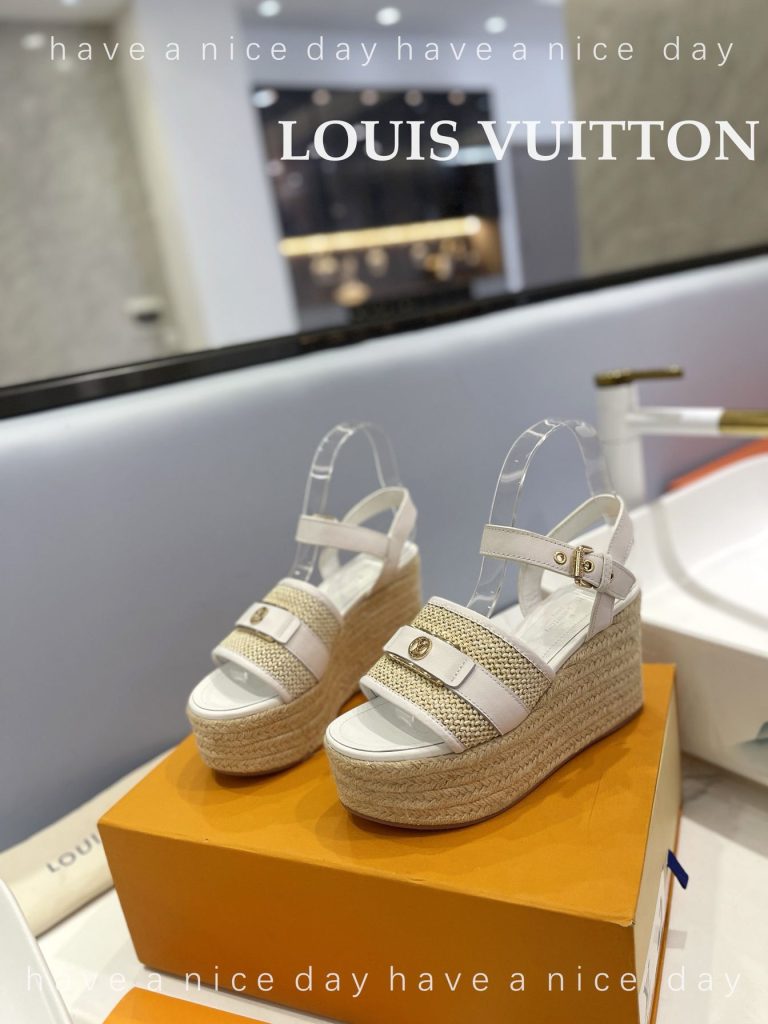 LouisVuitton　ルイヴィトン　レディース　ウェッジソールサンダル　　厚底サンダル　スリッパ　モノグラム　無地　5色 - 画像 4