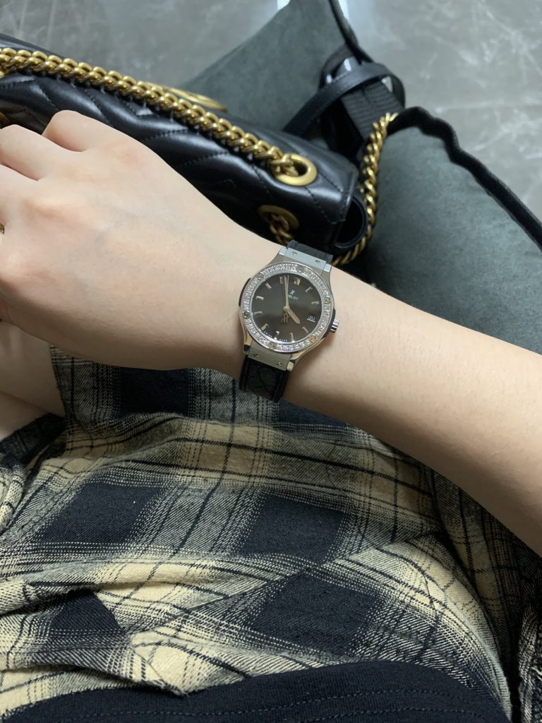 HUBLOT ハブロット 腕時計 レディース シースルーベルト 高級感 シルバー ブラック - 画像 4