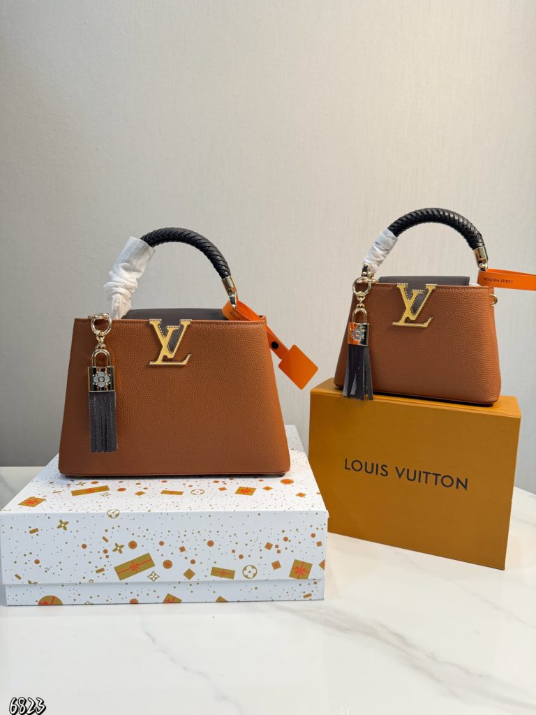 Louis Vuitton カプシーヌ MINI/BB　ルイヴィトン CAPUCINES MINI/BB　レザー　ショルダーバッグ　ハンドバッグ　レディースバッグ　6色 - 画像 3