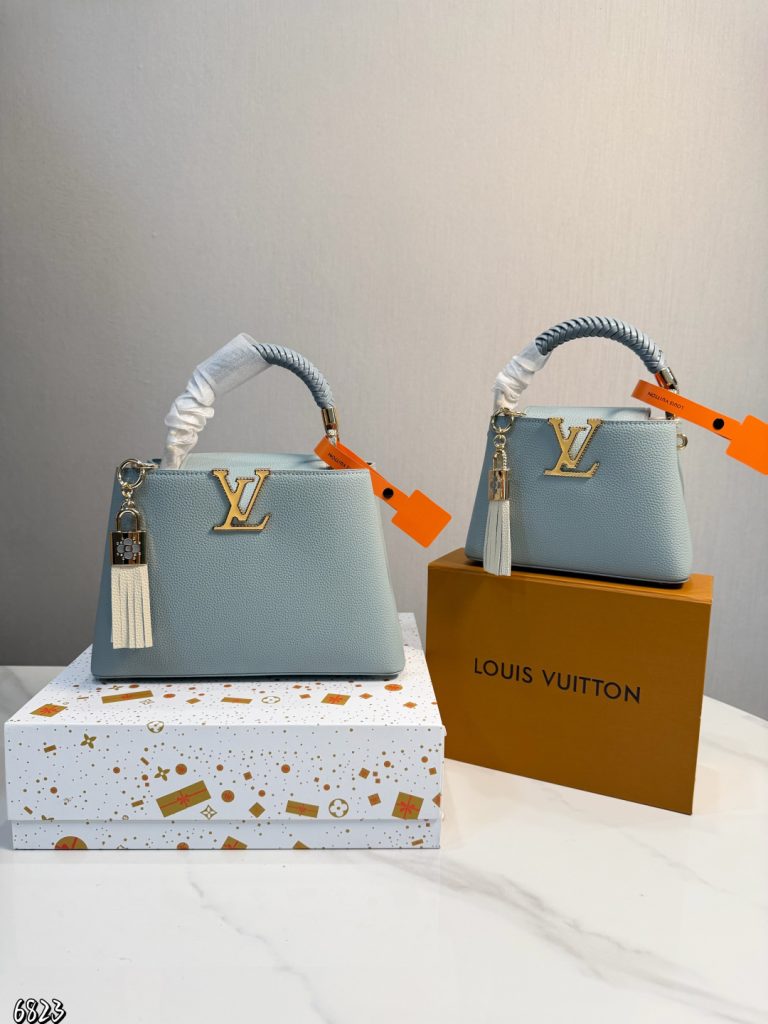 Louis Vuitton カプシーヌ MINI/BB　ルイヴィトン CAPUCINES MINI/BB　レザー　ショルダーバッグ　ハンドバッグ　レディースバッグ　6色 - 画像 6