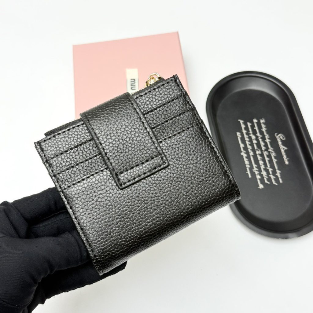 Miu Miu ミウミウ コインケース 財布 黒 - 画像 4