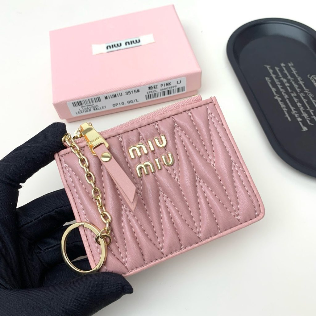Miu Miu ミウミウ キーポーチ ミニ財布 ミニウォレット ピンク - 画像 4