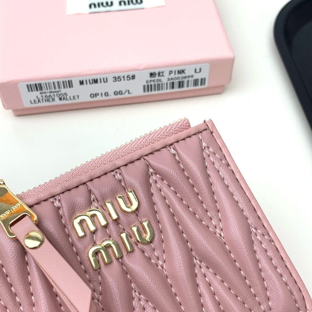 Miu Miu ミウミウ キーポーチ ミニ財布 ミニウォレット ピンク - 画像 5