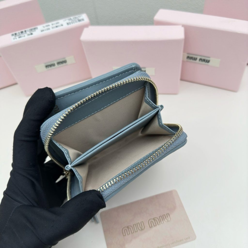 Miu Miu ミュウミュ 財布 ミニ財布 クロスボディ ミニウォレット 3511 黒 ピンク ブルー - 画像 8