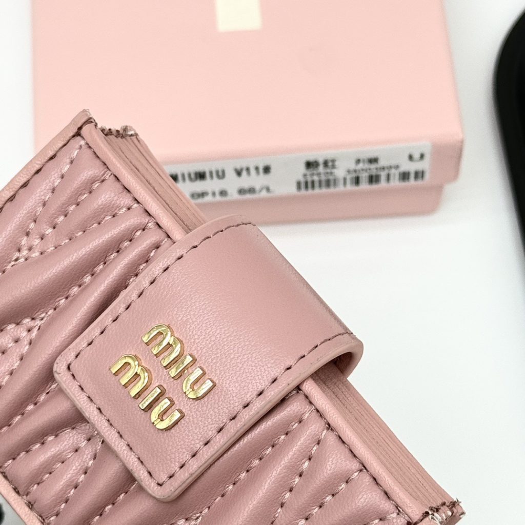 MIUMIU ミュウミュウ カードケース 風琴折り 本革 10.5*6cm ピンク - 画像 5