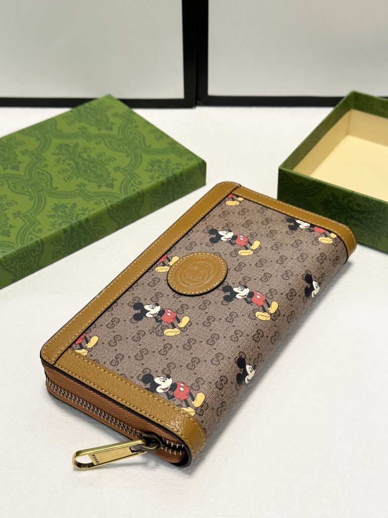 GUCCI グッチ ジップアラウンドウォレット ミッキーマウス 20x10 タン色 - 画像 2