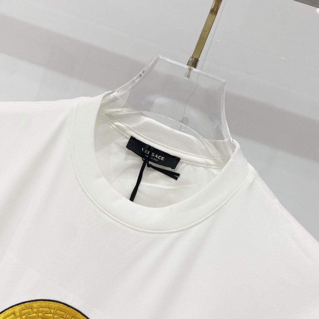 VERSACE/ヴェルサーチ ショートスリーブTシャツ 美杜莎ロゴ刺繍 白 - 画像 3