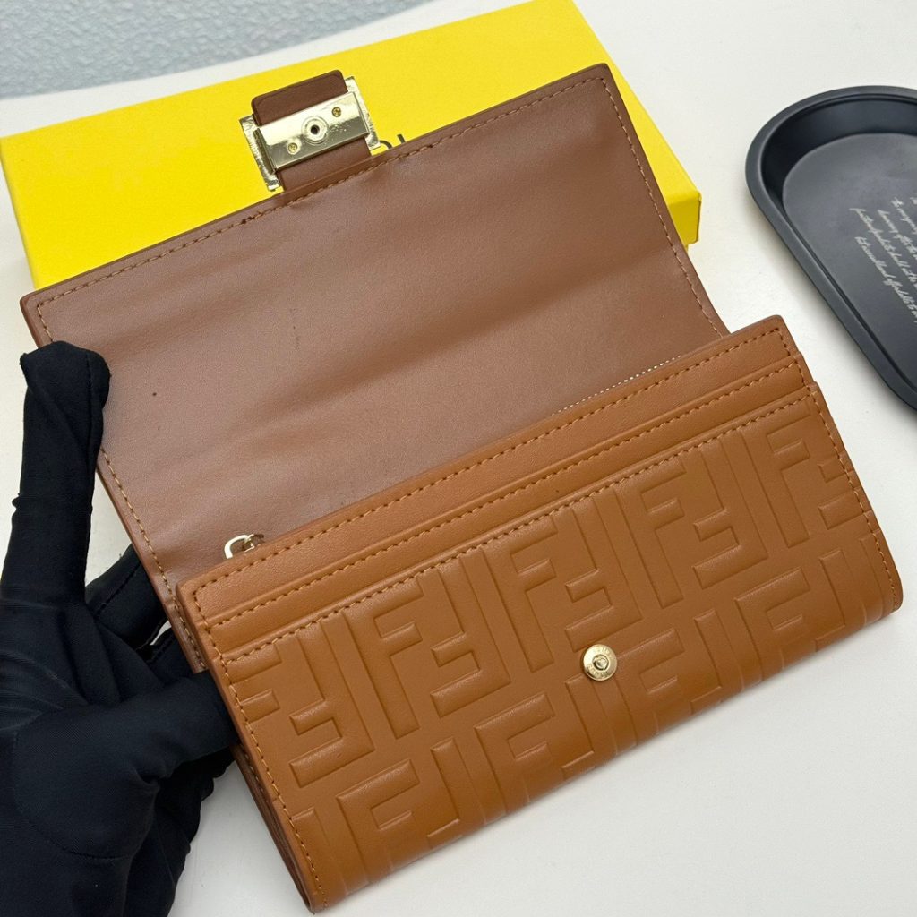 フェンディ コピー 長財布 ファスナー ロゴ押し ブラウン - 画像 7