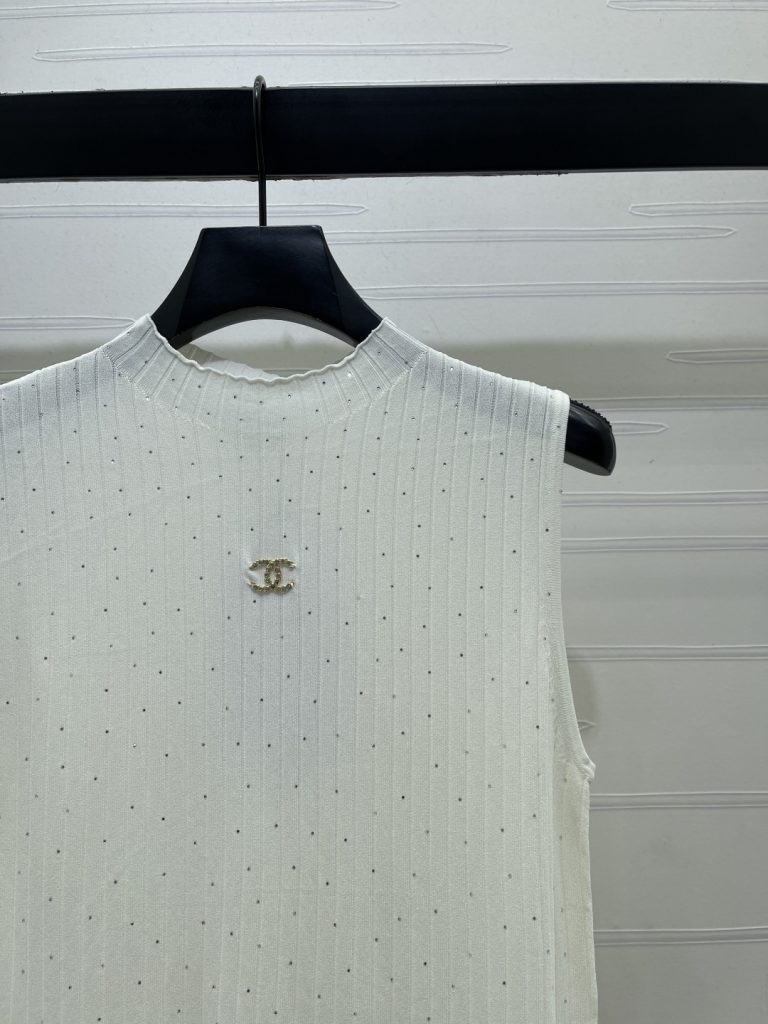 CHANEL コピー ニット バックレス ベスト 半高領 ロゴ付き プリント 通気性 軽量 2色展開 - 画像 3