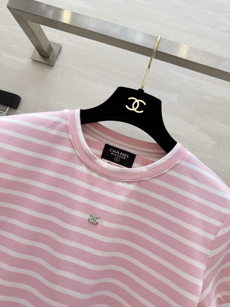 CHANEL バンドTシャツ コピー フレンチストライプ ピンク 白 ロゴ刺繍 プリント レディース 36/38/40 - 画像 3
