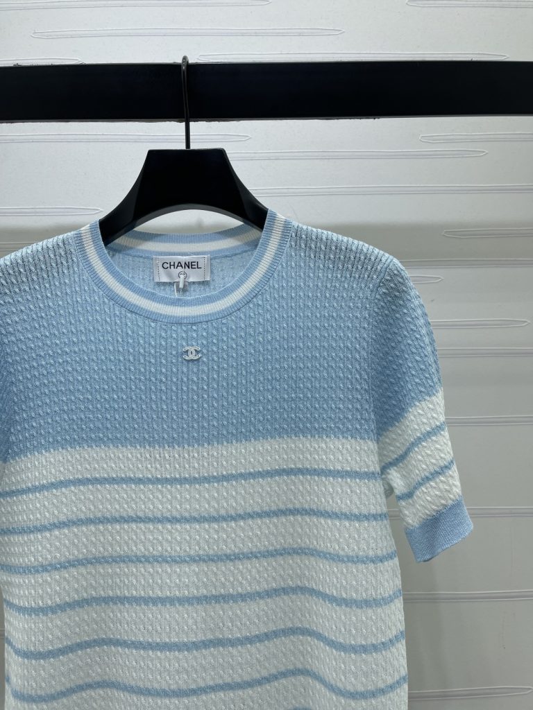 CHANEL コピー ニット Tシャツ 撞色ストライプ 短袖 ロゴ プリント 3色展開 - 画像 3