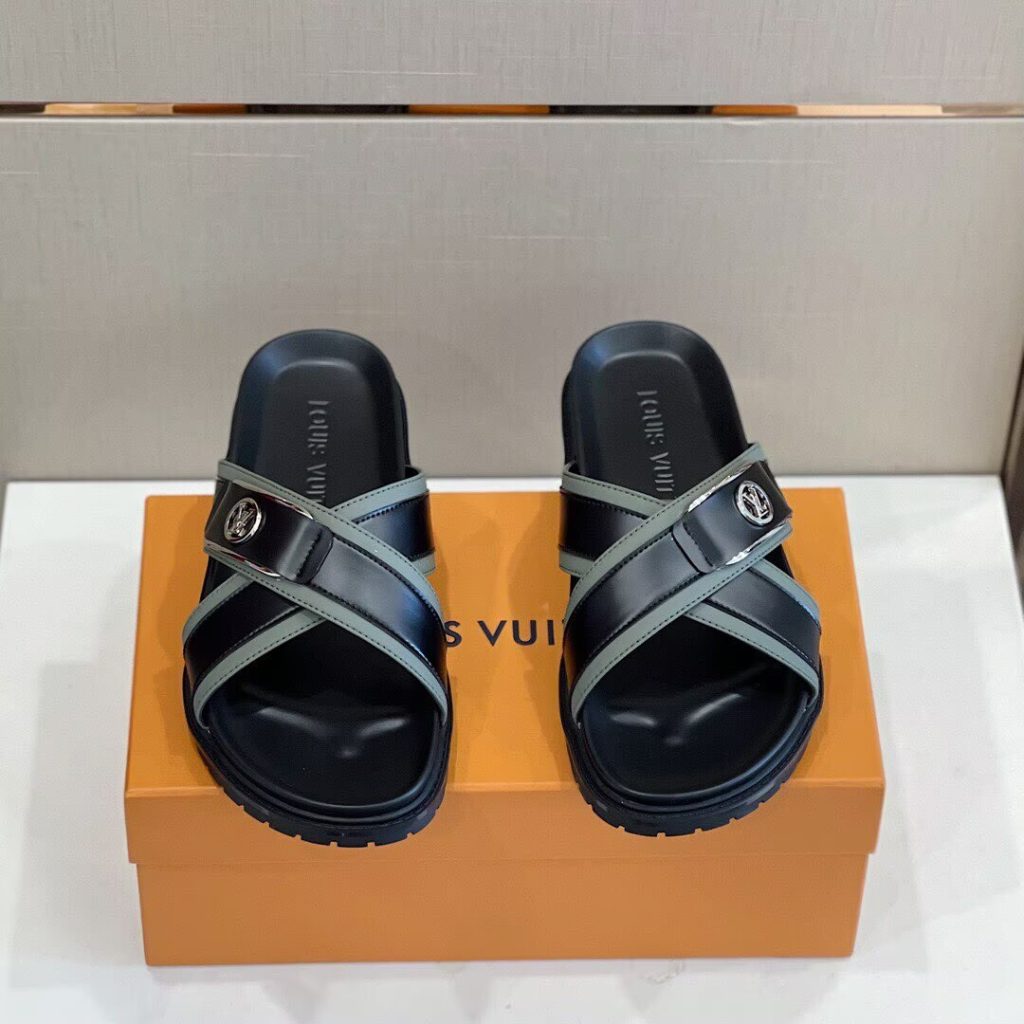 ルイヴィトン Louis Vuittonサンダル シューズ｜週末に印象を購入前に比べる - 商品画像 2
