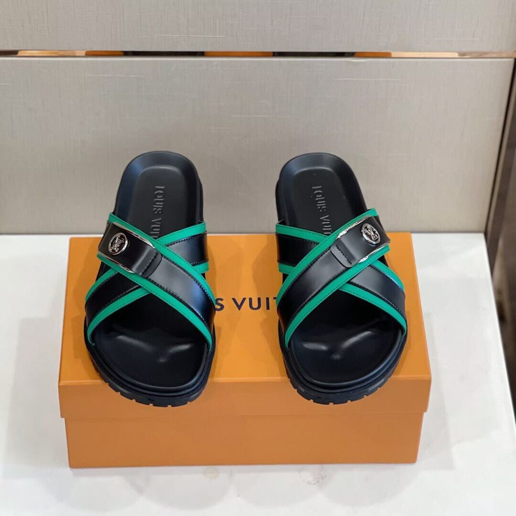 ルイヴィトン Louis Vuittonサンダル シューズ｜週末に印象を購入前に比べる - 商品画像 5