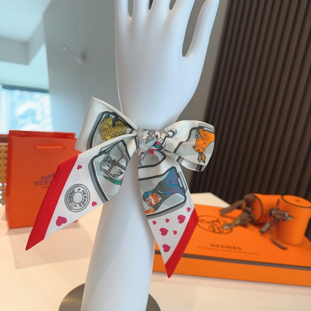 エルメス　Hermes　Twilly　ツイリー　ハートツイリー　上品カラー　　細長リボンスカーフ　レディース　バッグスカーフ - 画像 4