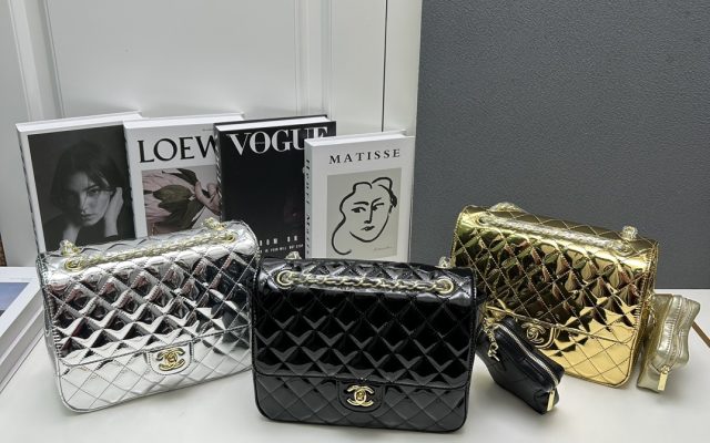 CHANEL　バックパック & コインパース　シャネル　ゴールド/シルバー/ブラック　リュックサック 星✩スター　レディースバッグ