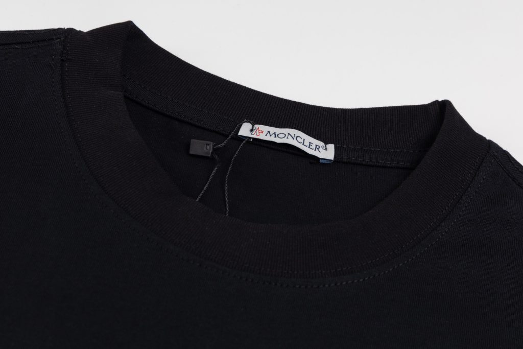モンクレール　MONCLER　クルーネックシャツ　男性シャツ　プリントシャツ　BLACK　WHITE - 画像 4