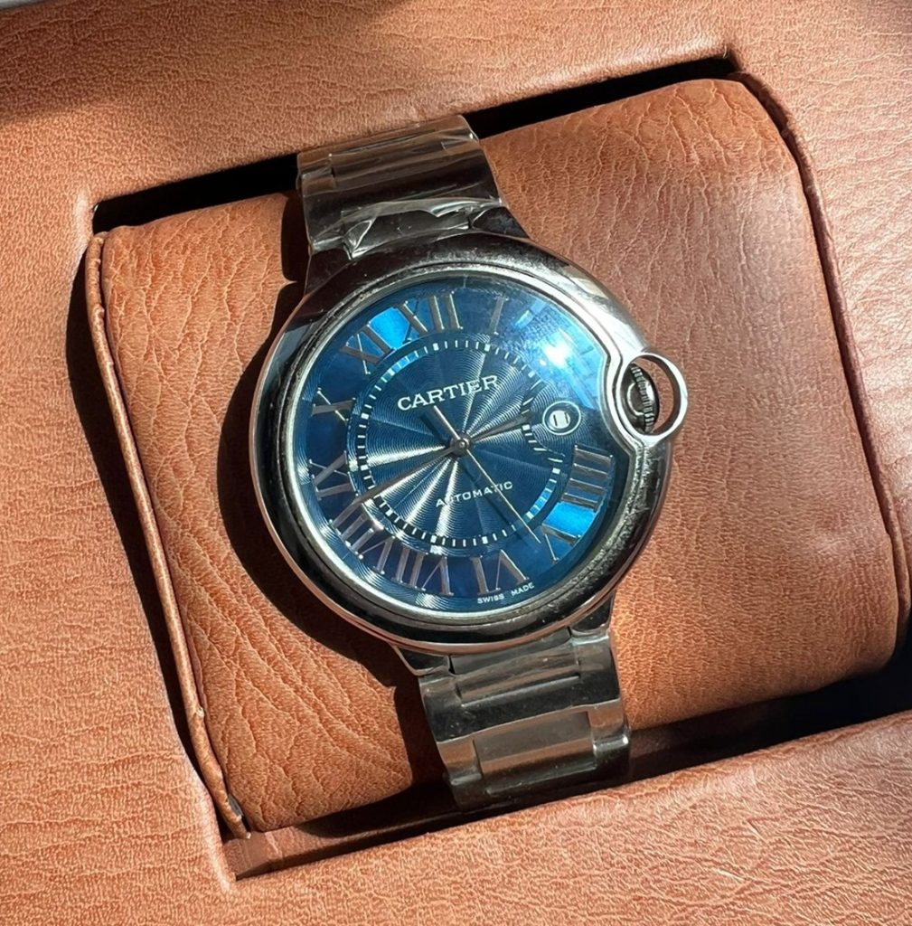 代金引換限定「セール」カルティエ　Cartier　腕時計　バロン　ブルー ドゥ　 サンレイ ブルー文字盤　自動巻き - 画像 2
