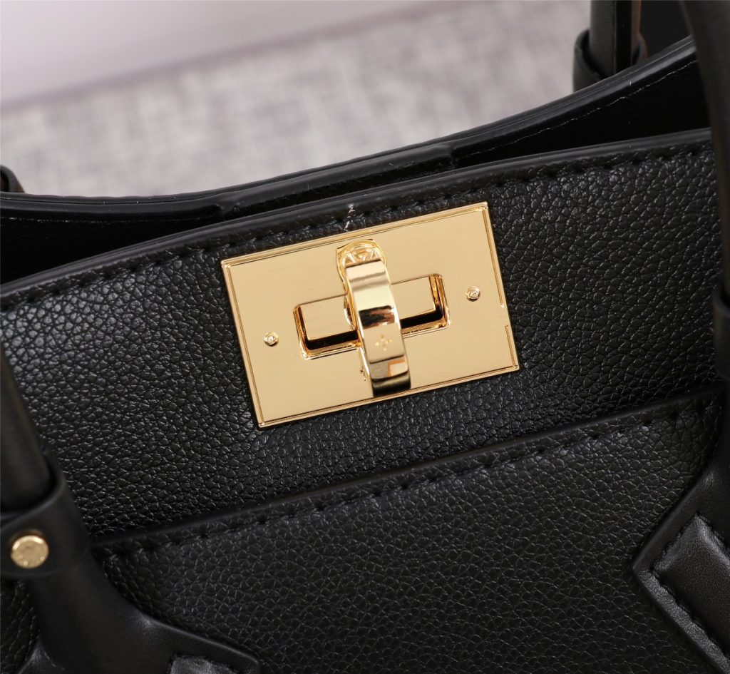 Louis Vuitton ルイヴィトン オンマイサイド PM ON MY SIDE ハイエンド ブラック/グレージュ 2色 ハンドバッグ ショルダーバッグ - 画像 5