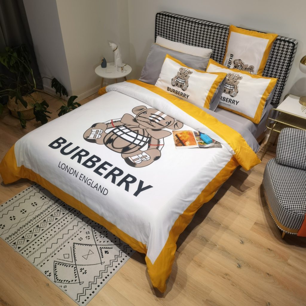シルク生地　掛け布団カバーセット4点　ダブルサイズ/キングサイズ すべすべベッドカバー　バーバリーBurberry5色 - 画像 2