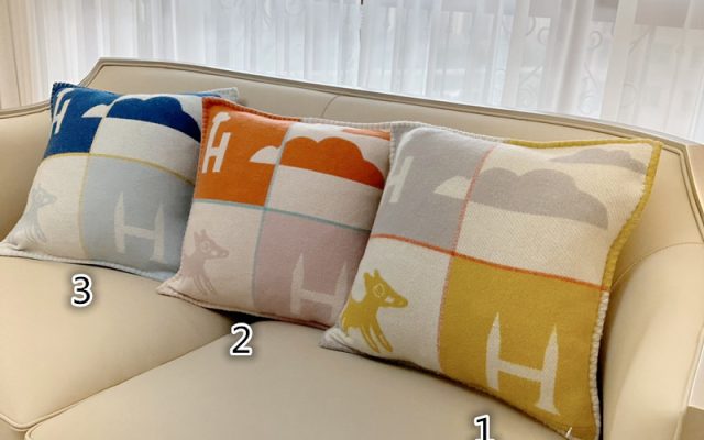 エルメス HERMES　お部屋のアクセントOK！クッション　ウール　45×45　抱き枕カバー　カバー　3色