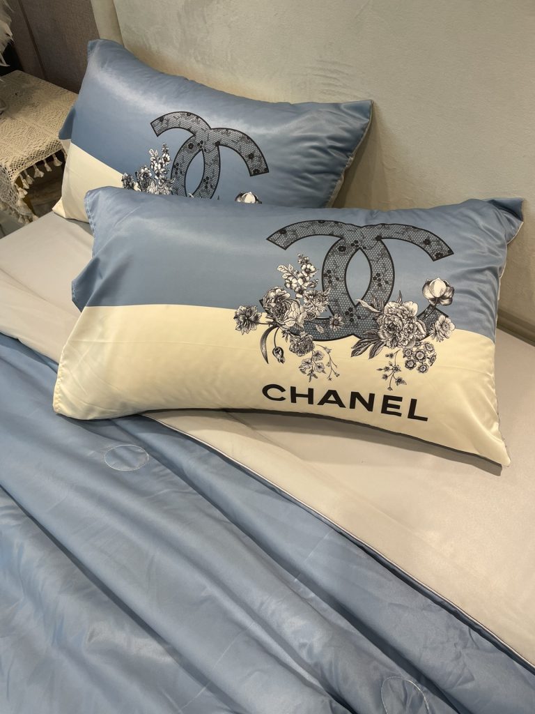 CHANEL/シャネル　夏布団セット3点　肌掛け布団と枕カバーの3点セット　キルトケット　ひんやり涼やか　キルティング　ダブルベッド選べる3色 - 画像 2