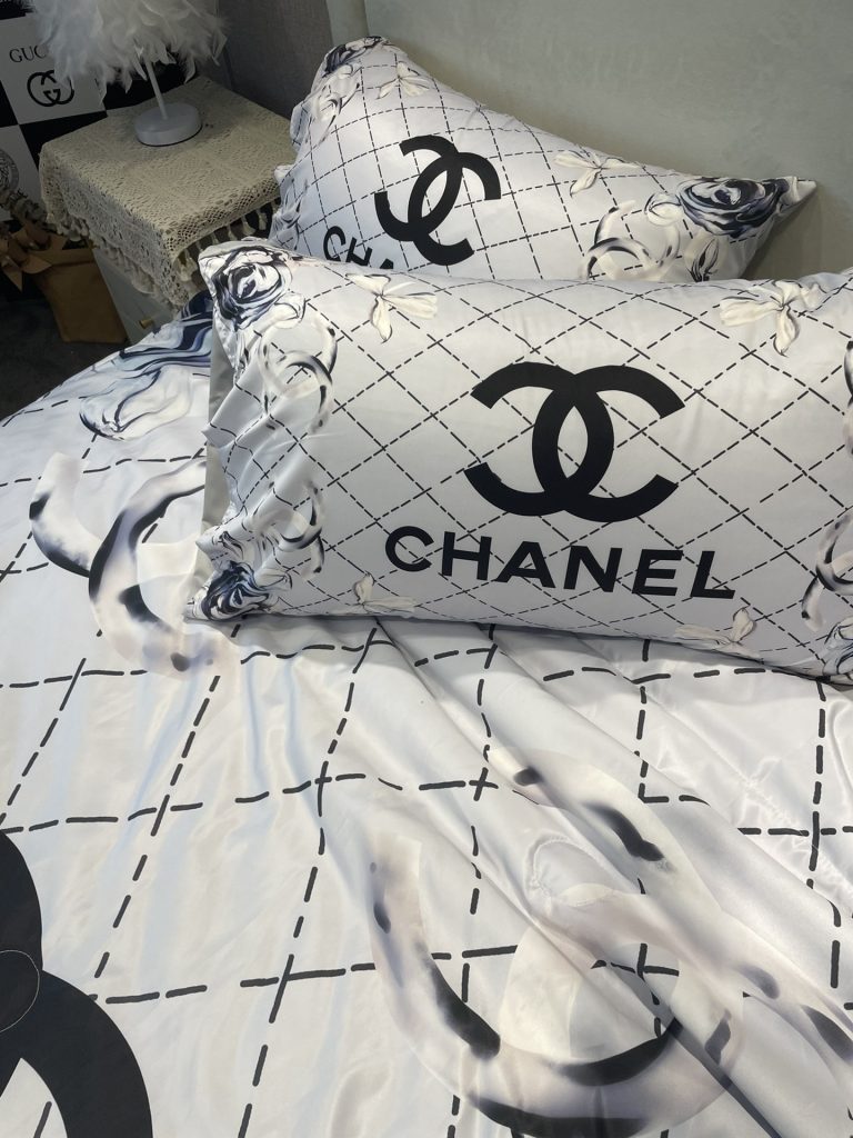 CHANEL/シャネル　夏布団セット3点　肌掛け布団と枕カバーの3点セット　キルトケット　ひんやり涼やか　キルティング　ダブルベッド選べる3色 - 画像 6