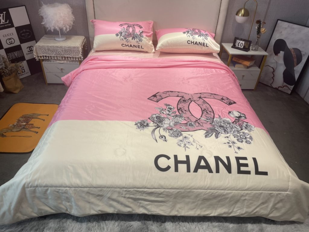 CHANEL/シャネル　夏布団セット3点　肌掛け布団と枕カバーの3点セット　キルトケット　ひんやり涼やか　キルティング　ダブルベッド選べる3色 - 画像 7
