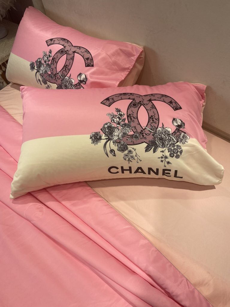 CHANEL/シャネル　夏布団セット3点　肌掛け布団と枕カバーの3点セット　キルトケット　ひんやり涼やか　キルティング　ダブルベッド選べる3色 - 画像 8