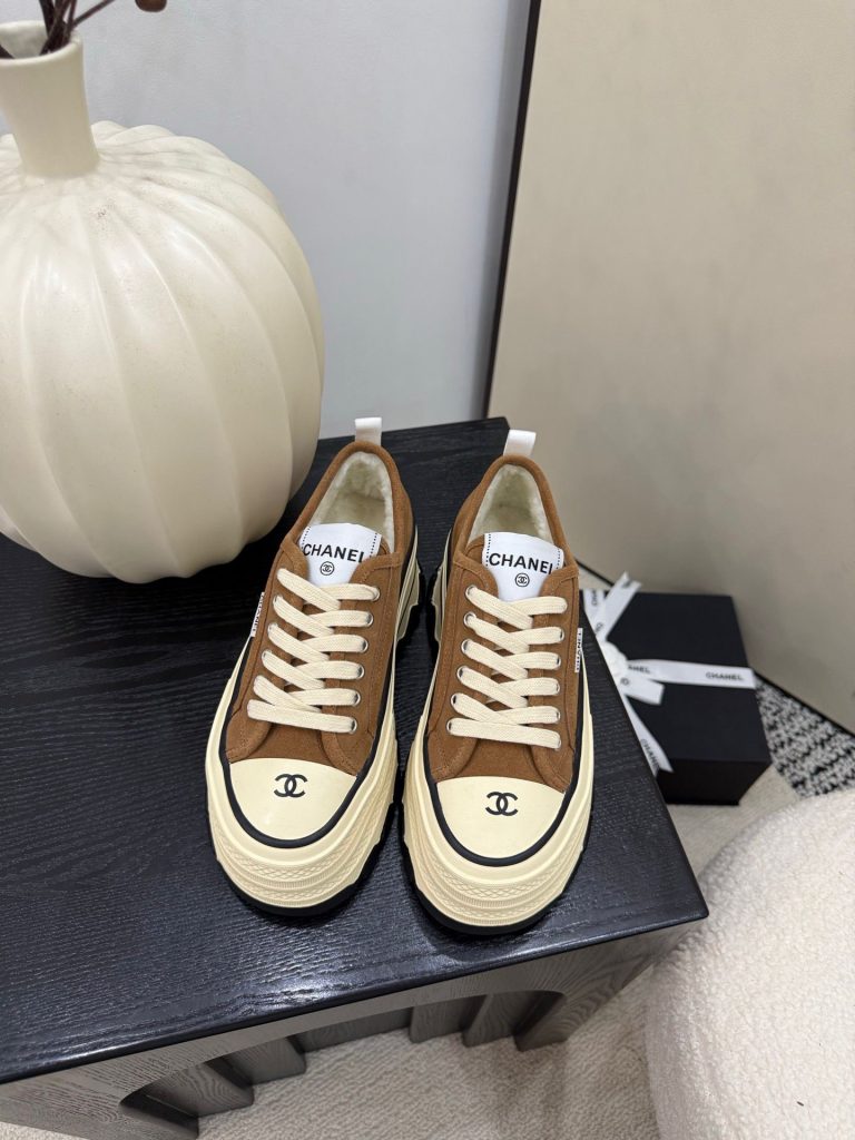 シャネル　CHANEL　厚底スニーカー　レディースカジュアルシューズ　ヴィンテージ　ロゴ入り　選べる6種 - 画像 4