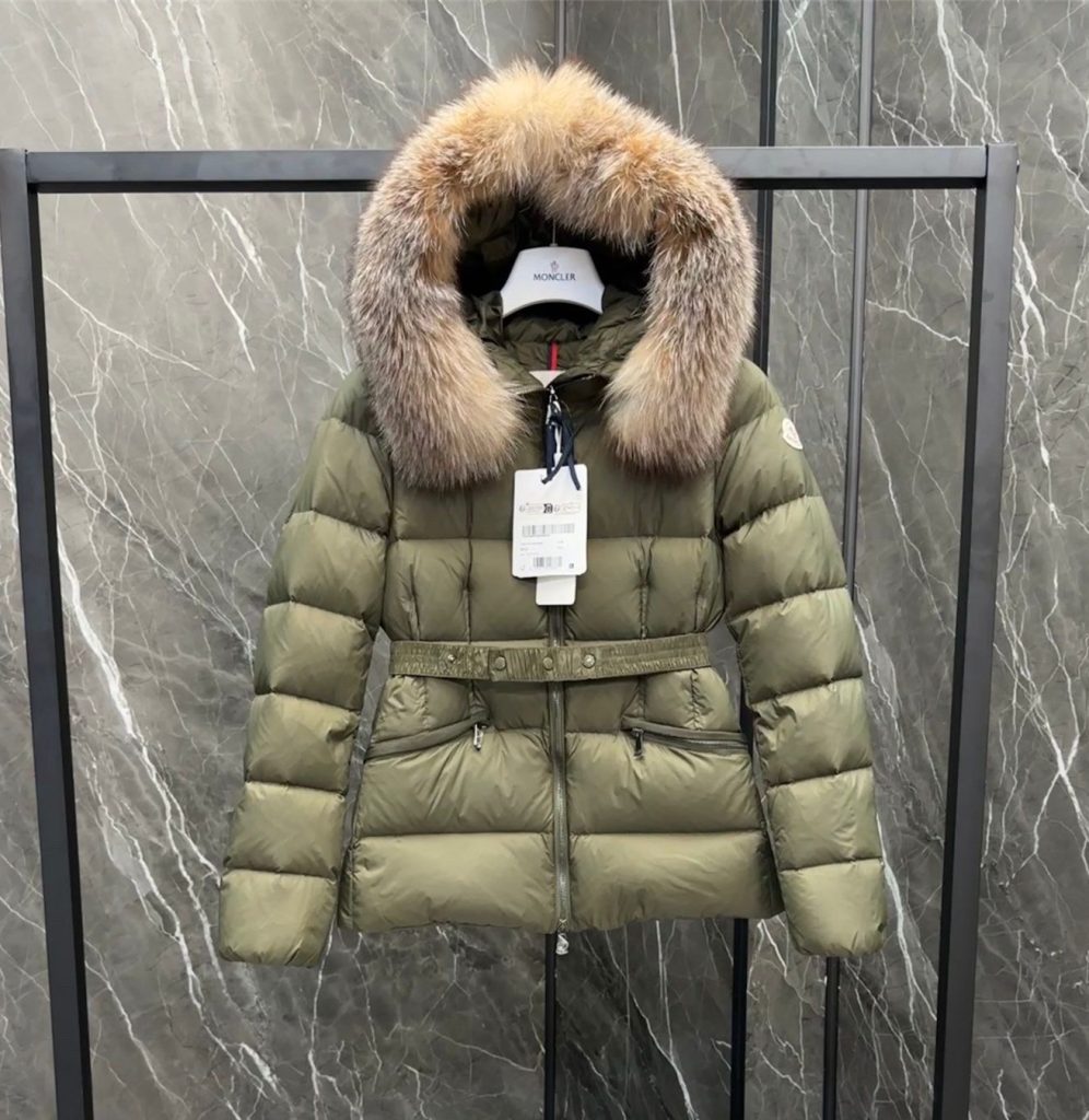 秋冬限定　モンクレール　MONCLER BOED　ダウンジャケット　レディースファー付きコート　ホワイト/ブラック/グリーン/ブラウン　ショットダウンジャケット - 画像 4