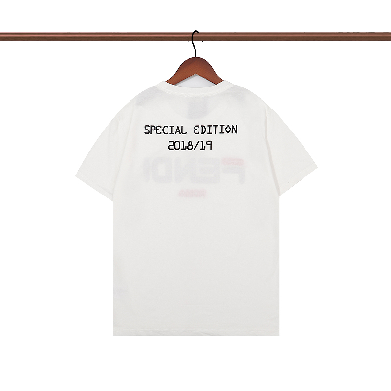 フェンディシャツ　FENDI　クルーネックシャツ　刺繍FENDIROMA　シャツ　半袖シャツ　Ｔ-Shirt　黒　白 - 画像 4