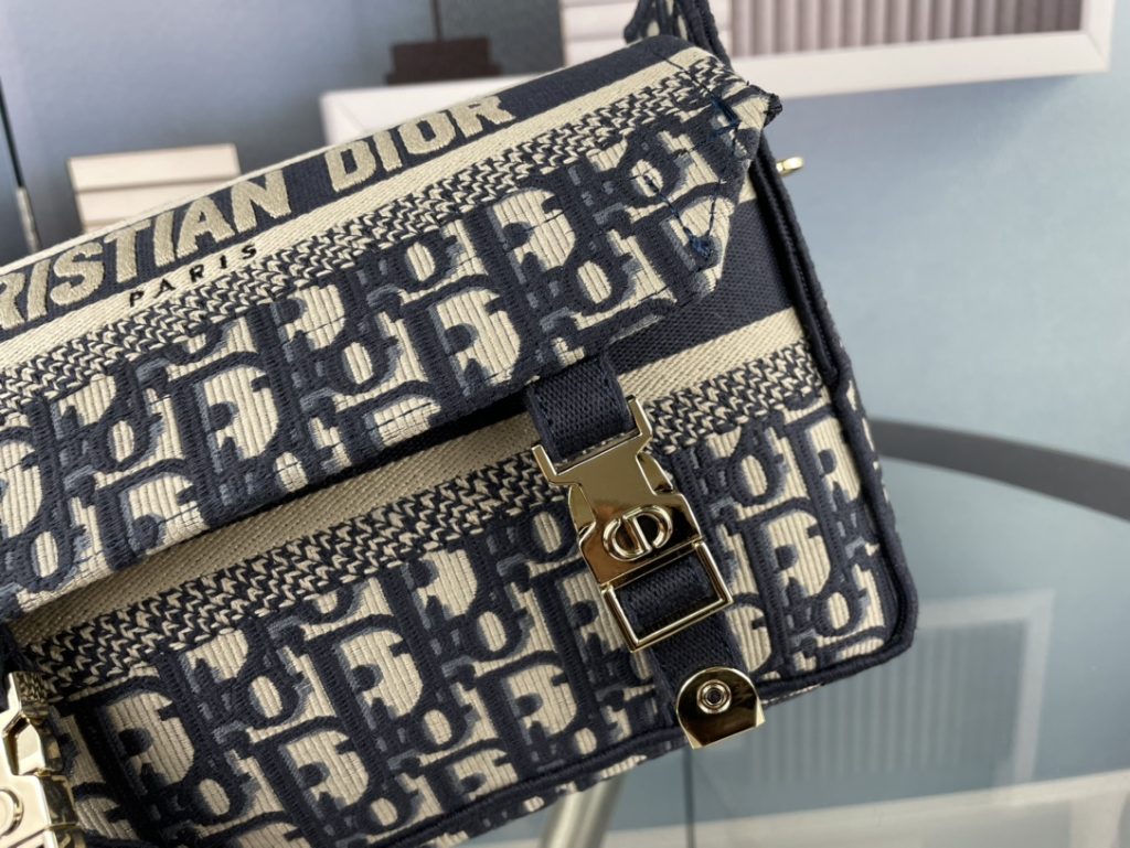 DIOR DIORCAMP バッグ　スモール　ディオール　オブリーク　エンブロイダリー　ショルダーバッグ　刺繍バッグ - 画像 3