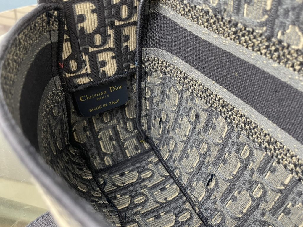 DIOR DIORCAMP バッグ　スモール　ディオール　オブリーク　エンブロイダリー　ショルダーバッグ　刺繍バッグ - 画像 6