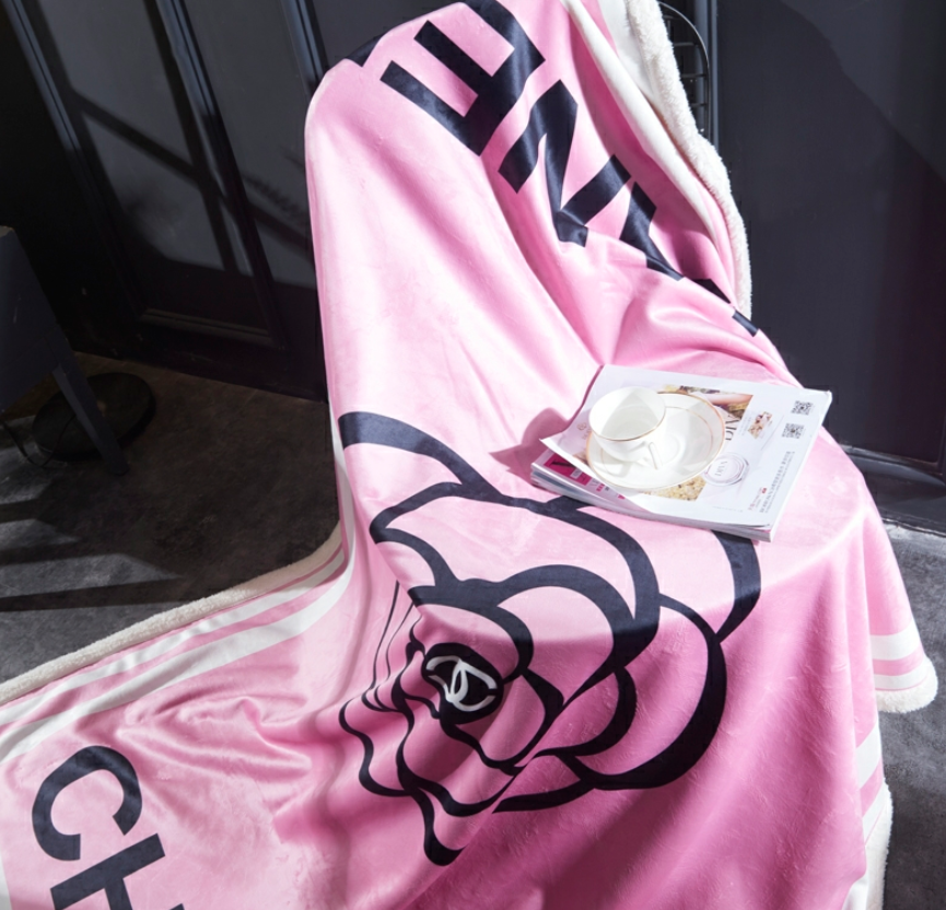 シャネル　CHANEL　敷き毛布　掛けもうふ　布団の中掛け　暖かい　厚手　掛け毛布　ブランケット　カメリア模様　ピンク - 画像 2