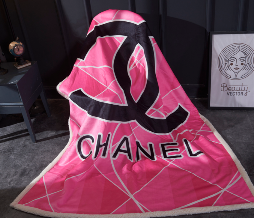 シャネル　CHANEL　毛布　大きロゴ　暖かい　厚手　掛け毛布　ブランケット　ピンク　ソファー用毛布 - 画像 2