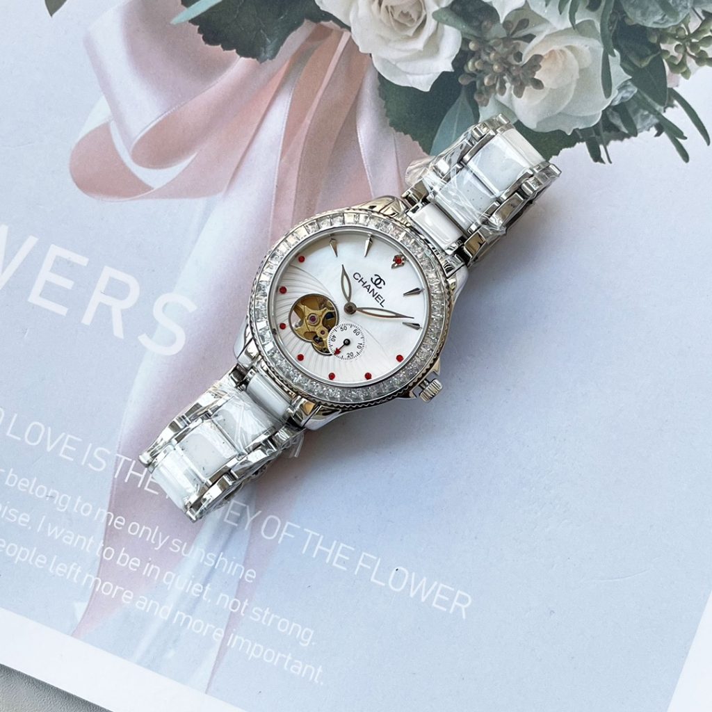 Chanel シャネル✨CHANEL✨高級セラミックレディース腕時計💎自動巻き✨母貝文字盤が煌めく - 画像 2