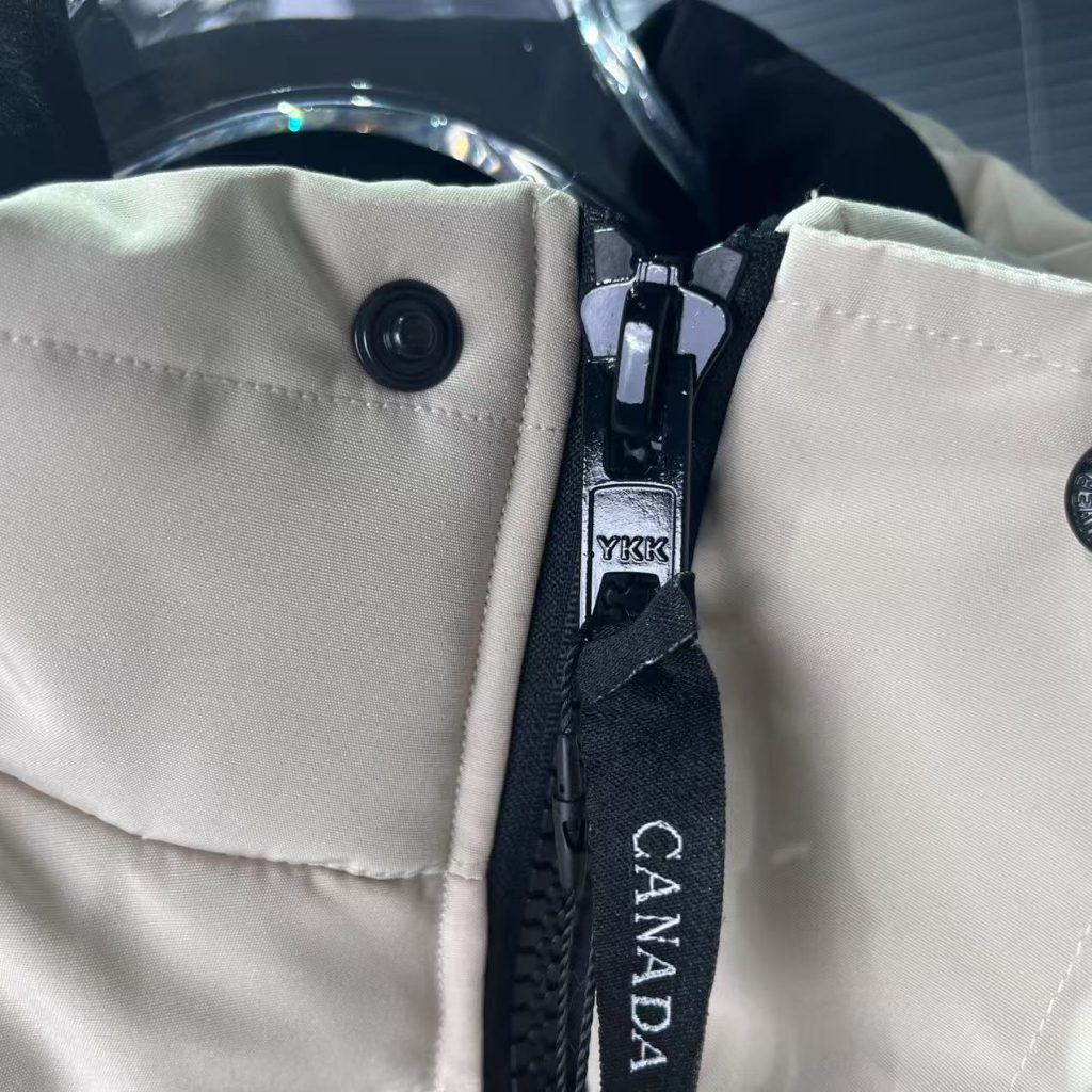 CANADA GOOSE（カナダグース）【超目玉】✨カナダグース ダウンフード付きロングコート レディース 防寒 高級素材🥾🔥🛍️ - 画像 4