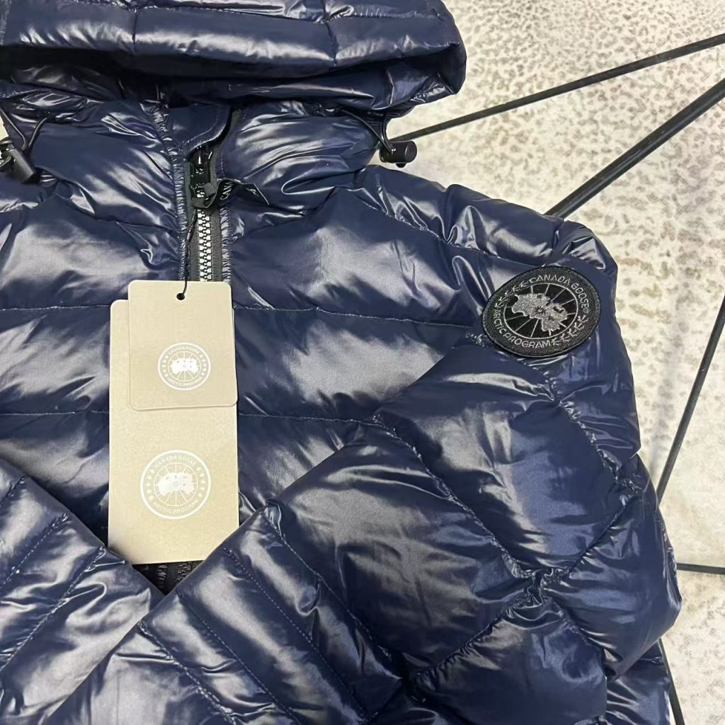 CANADA GOOSE(カナダグース)🛍️✨【】カナダグース ダウンベスト レディース 人気モデル 防寒 アウトドア 🧥👜 - 画像 2