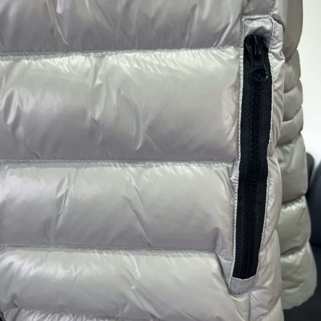 CANADA GOOSE（カナダグース）🛍️✨カナダグース ダウンフード付きロングコート 防寒 レディース 秋冬アウター🧥👜 - 画像 4