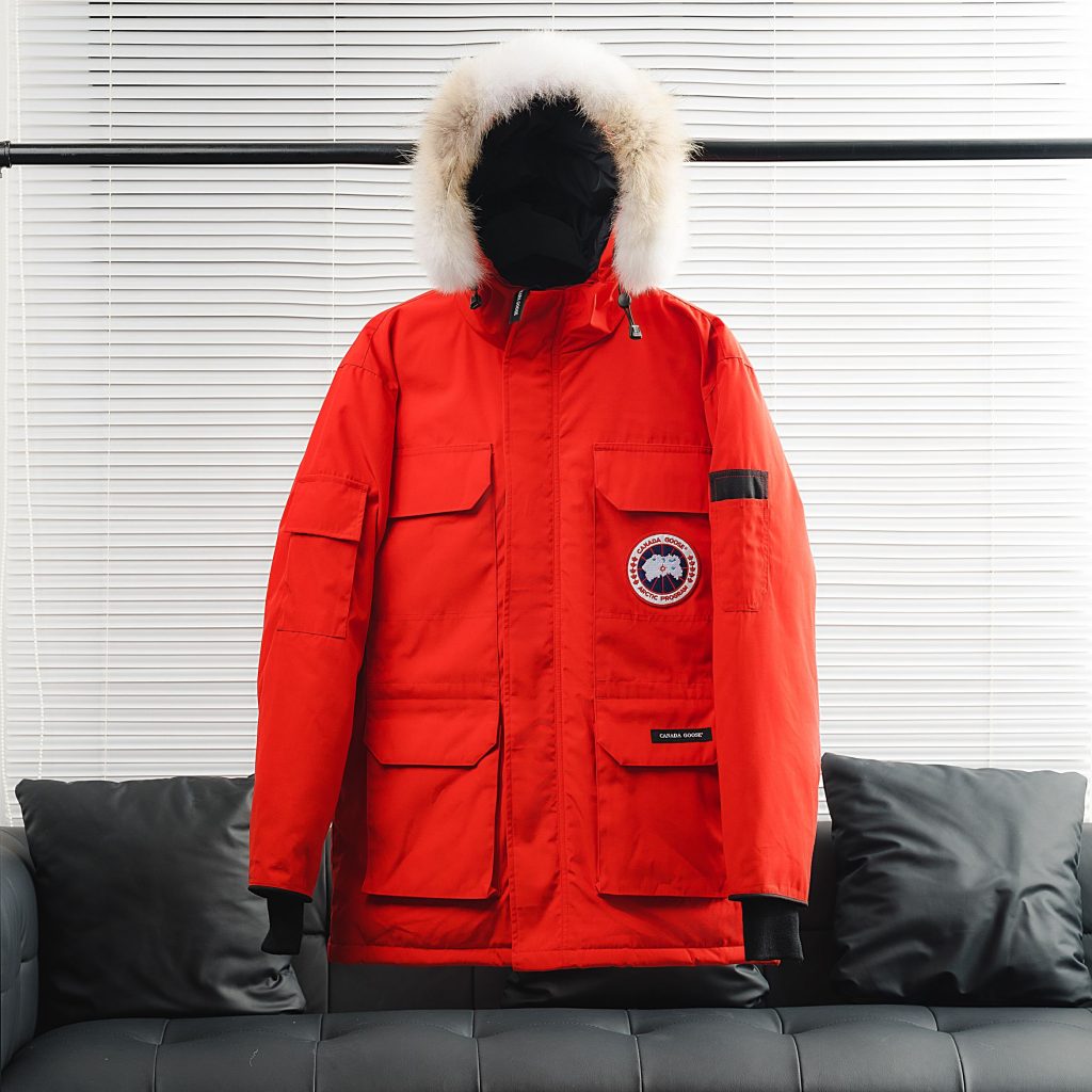 CANADA GOOSE（カナダグース）【超美品】カナダグース ダウンコート レディース ロングコート 防寒 アウトドア 🧥✨🛒🔥 - 画像 2