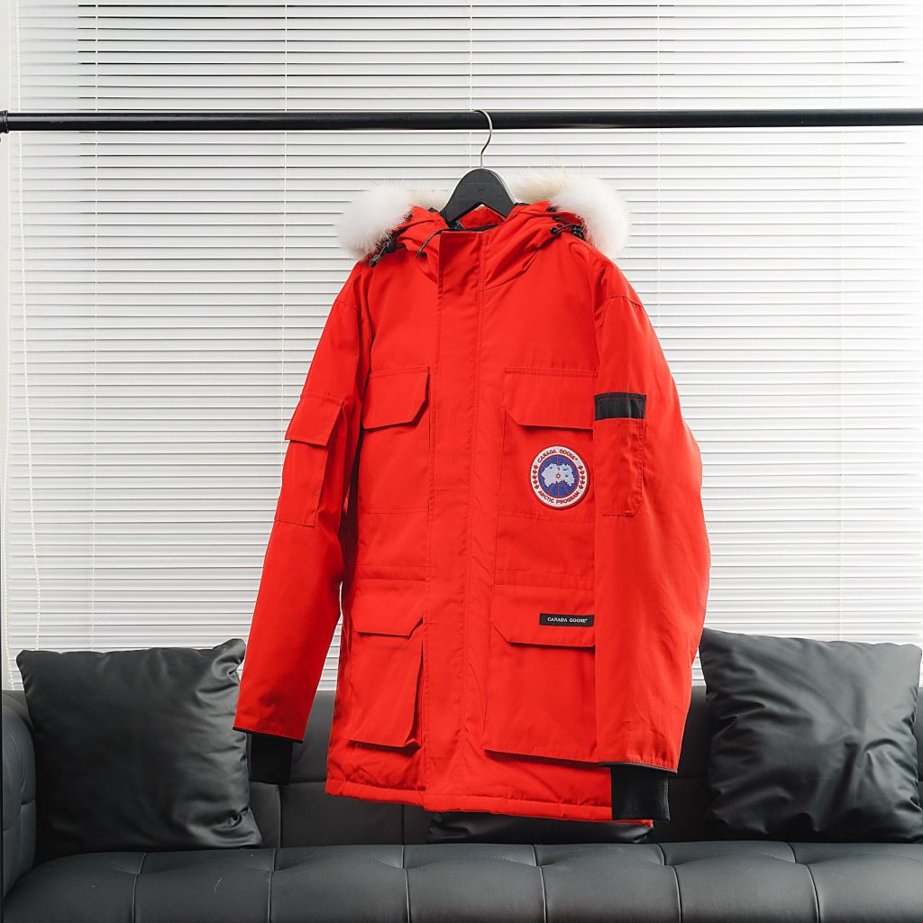 CANADA GOOSE（カナダグース）【超美品】カナダグース ダウンコート レディース ロングコート 防寒 アウトドア 🧥✨🛒🔥 - 画像 3