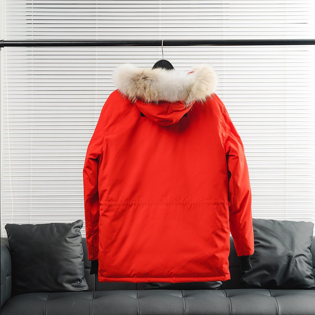 CANADA GOOSE（カナダグース）【超美品】カナダグース ダウンコート レディース ロングコート 防寒 アウトドア 🧥✨🛒🔥 - 画像 4