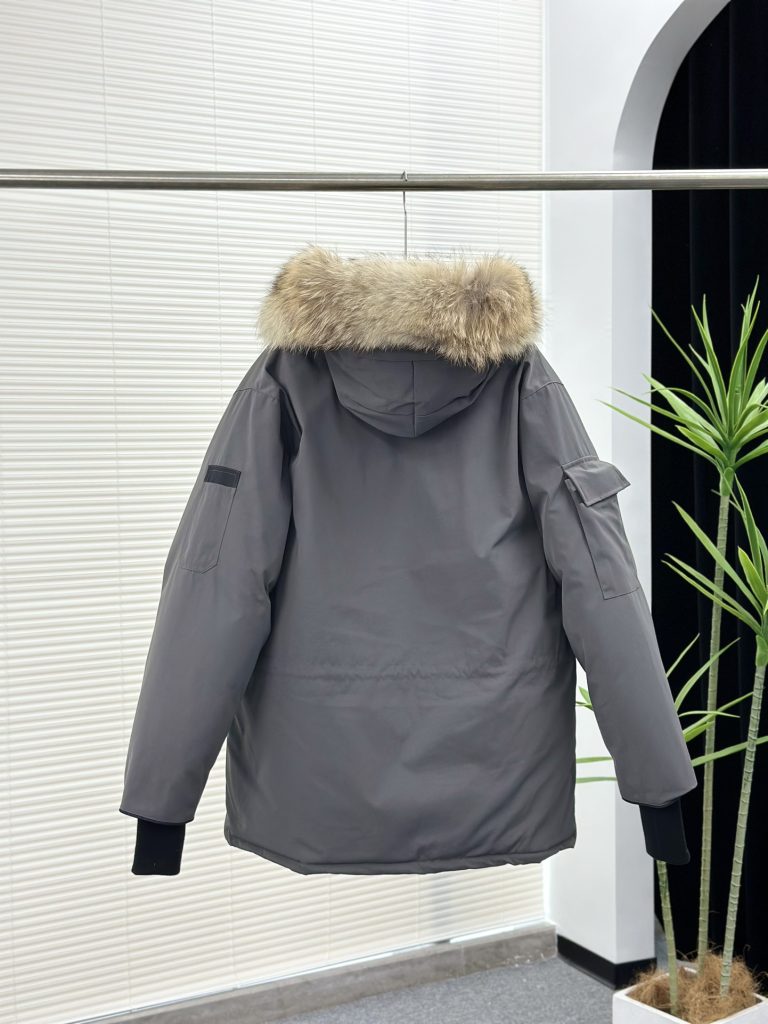 CANADA GOOSE（カナダグース）🖤カナダグース ダウンブレンドコート レディース ロング丈 防寒 アウター👜 秋冬 高級ダウンジャケット✨ - 画像 2